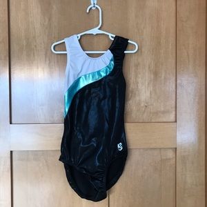 K-Bee Leo Girls Size 11/12